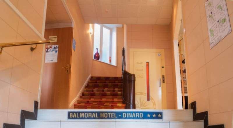 Hotel Balmoral דינאר שירותים תמונה